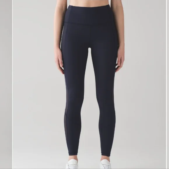 🍋Like New Lululemon Body Con Tight - Picture 3 of 11